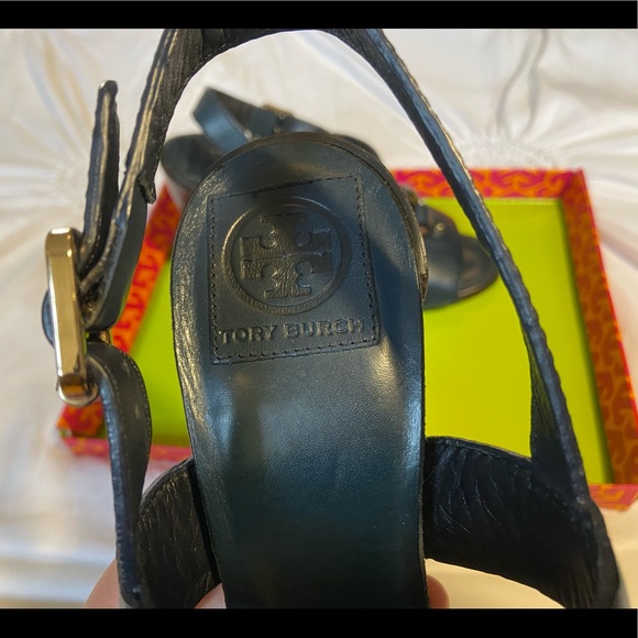 SOLD Tory Burch Fletcher Navy High Heel Sandal - Picture 7 of 7